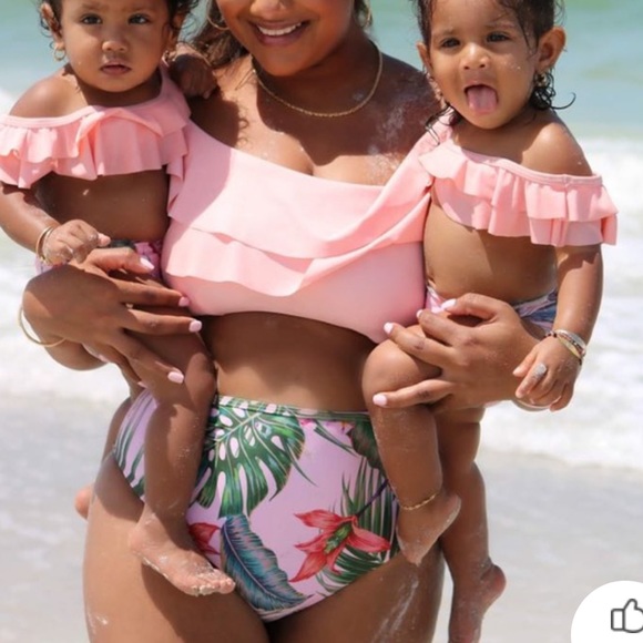 2-PC Pink Floral Bikini NWT - Picture 7 of 7